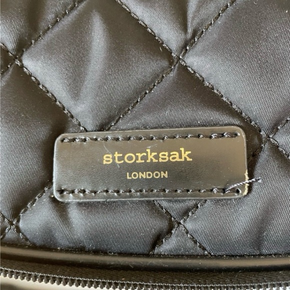 Storksak Poppy Convertible Black Quilted Diaper Bag Missing Changing Pad - Picture 3 of 10